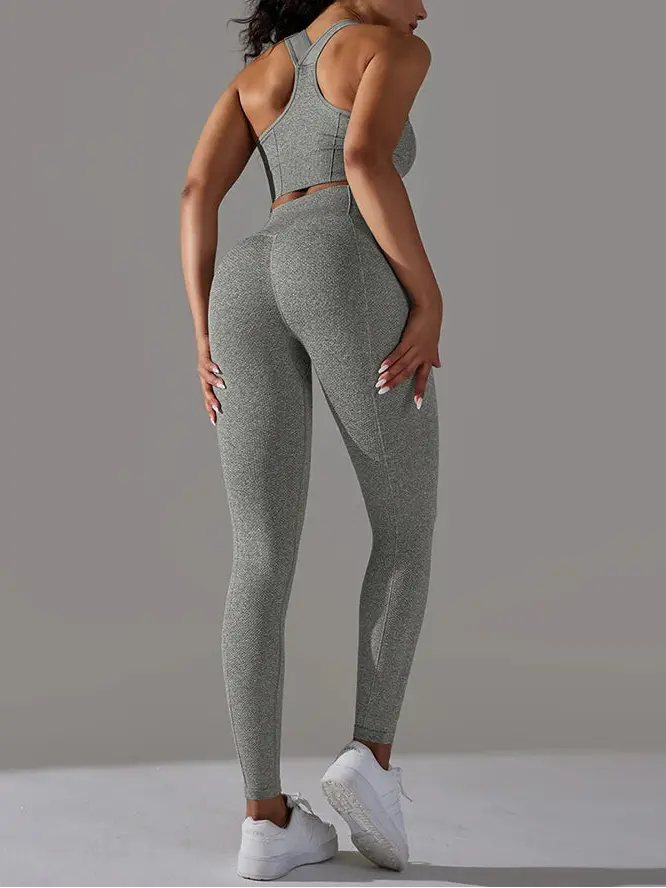 Seamless Women’s Yoga Set – Sports Bra & High Waist Leggings 2-Piece Gym Outfit Velora